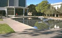 Fountain at Caltech near Millikan library